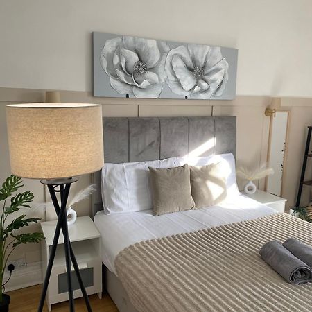 Modern Townhouse-Free Parking-Games Room-Fast W-Ifi Mánchester Exterior foto