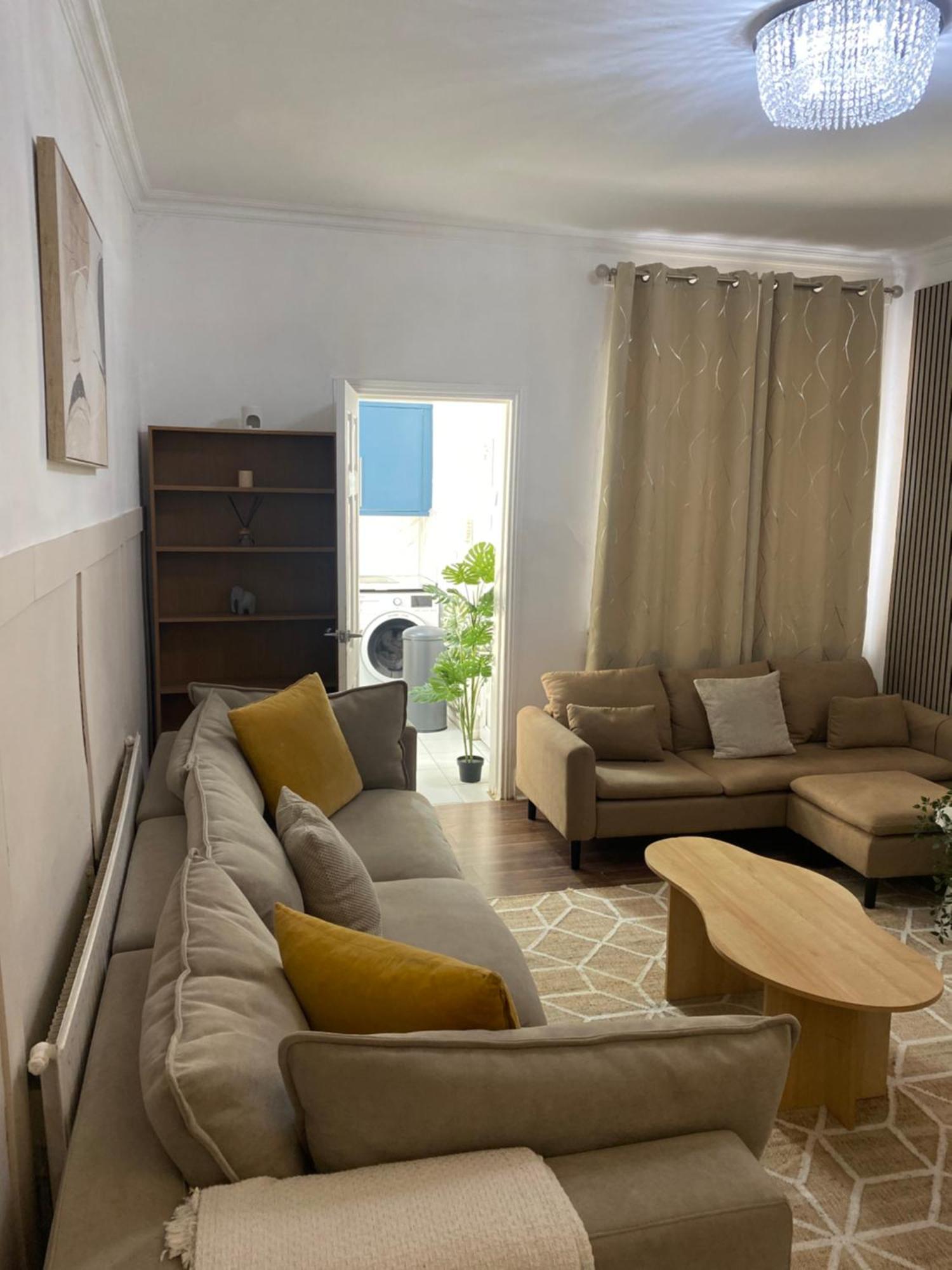 Modern Townhouse-Free Parking-Games Room-Fast W-Ifi Mánchester Exterior foto